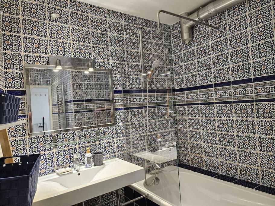Charmant Nice Appartement 5 Personnes People Max Paris Bagian luar foto